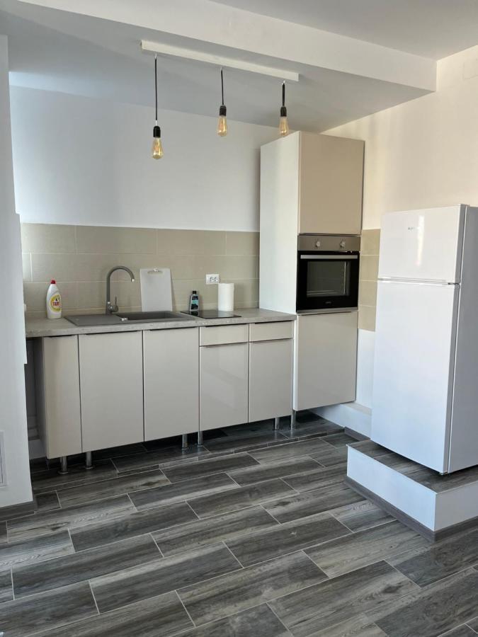 Ari Apartment Bulevardul Mamaia コンスタンツァ エクステリア 写真