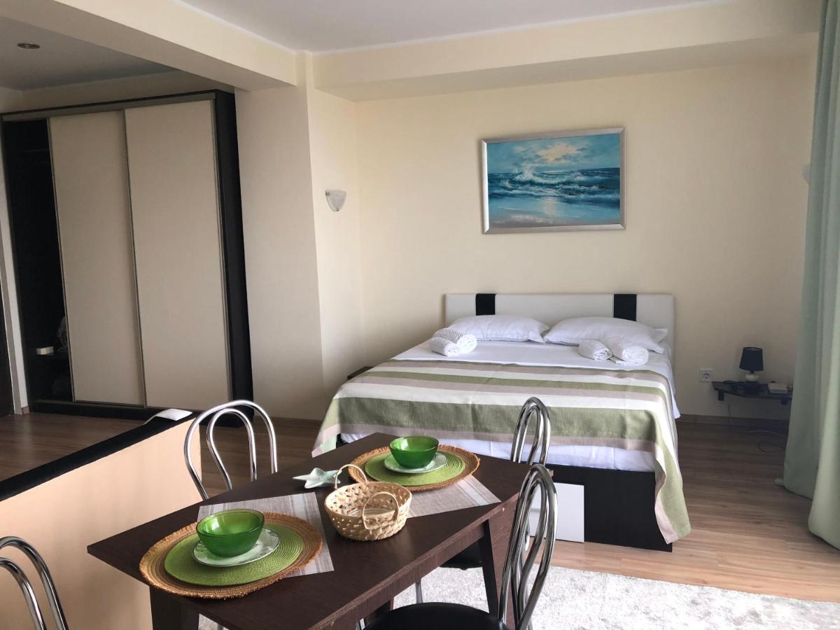 Ari Apartment Bulevardul Mamaia コンスタンツァ エクステリア 写真